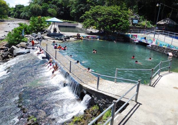 Instalaciones del parque acuático Apuzunga